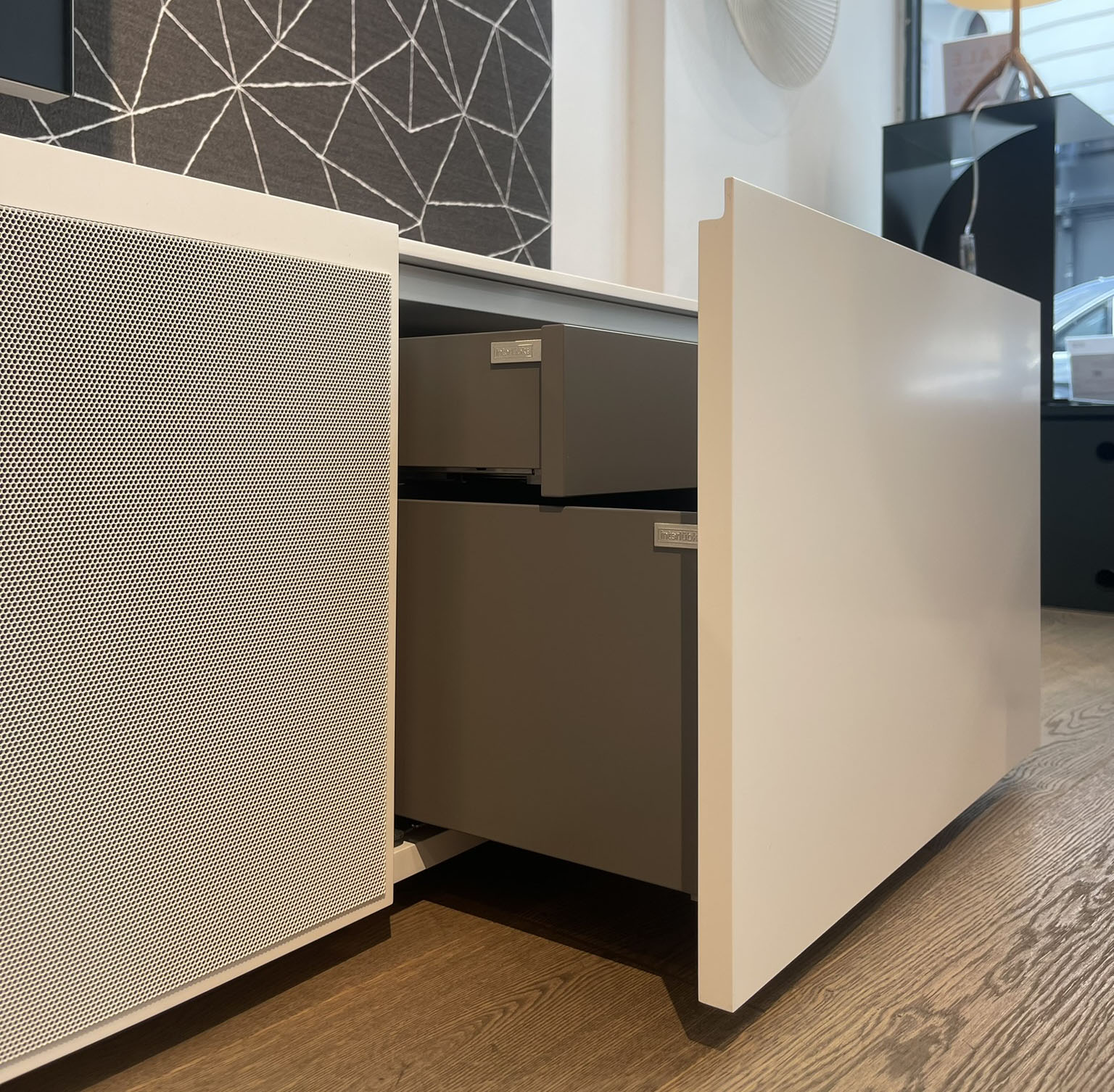 Cube Light TV-Lowboard und Hängemodule 3